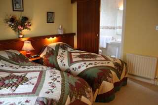 Отели типа «постель и завтрак» Villa Pio Accommodation Конг Двухместный номер с 1 кроватью или 2 отдельными кроватями и собственной ванной комнатой-10