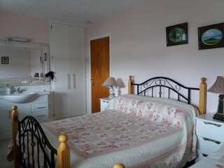 Отели типа «постель и завтрак» Villa Pio Accommodation Конг Двухместный номер с 1 кроватью или 2 отдельными кроватями, общая ванная комната-15